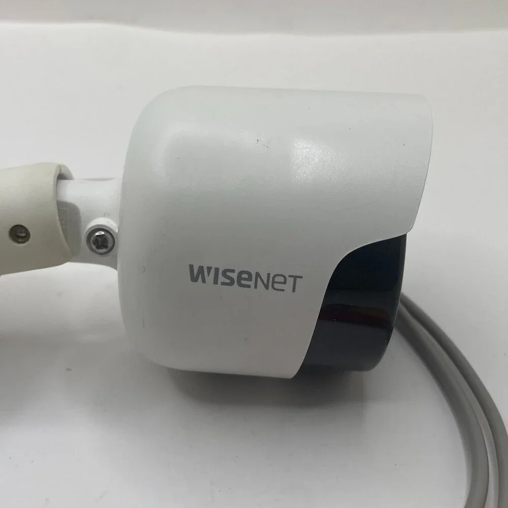 Wisenet SDC-89445BF Bullet White Camera Digital Color BNC DC 12V